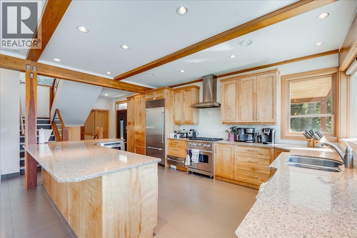 2411 Sunset Drive, Christina Lake
