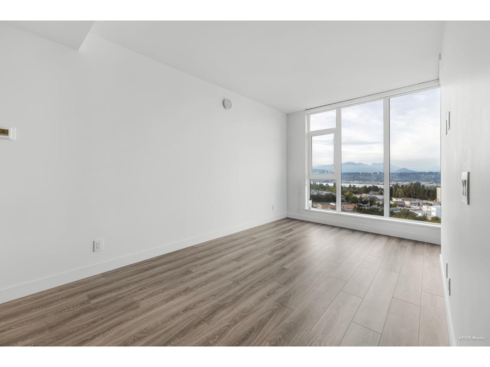1002 10750 135A STREET, Surrey