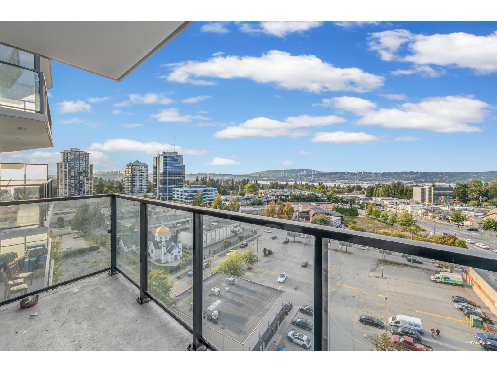 1002 10750 135A STREET, Surrey