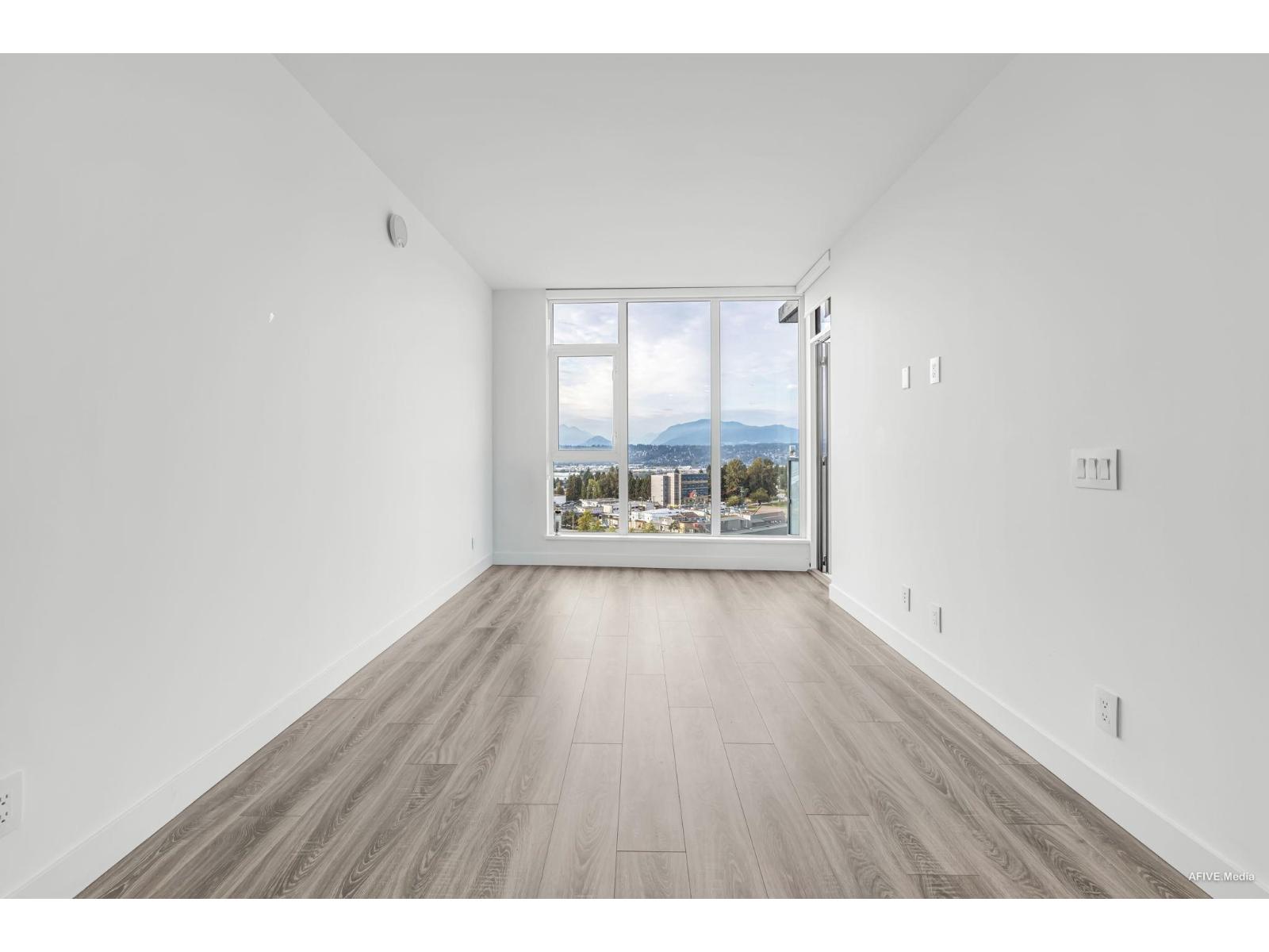 1002 10750 135A STREET, Surrey