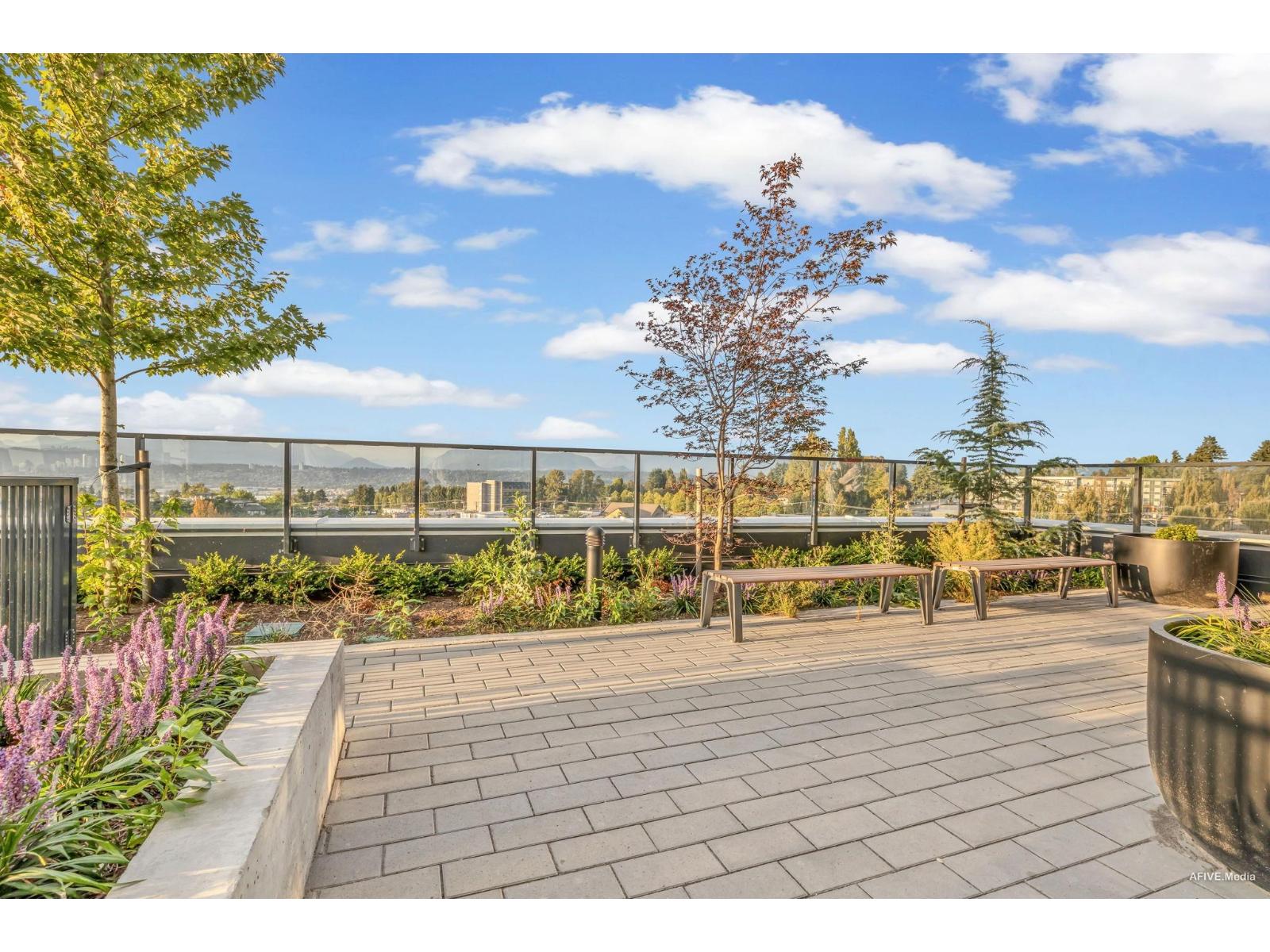 1002 10750 135A STREET, Surrey