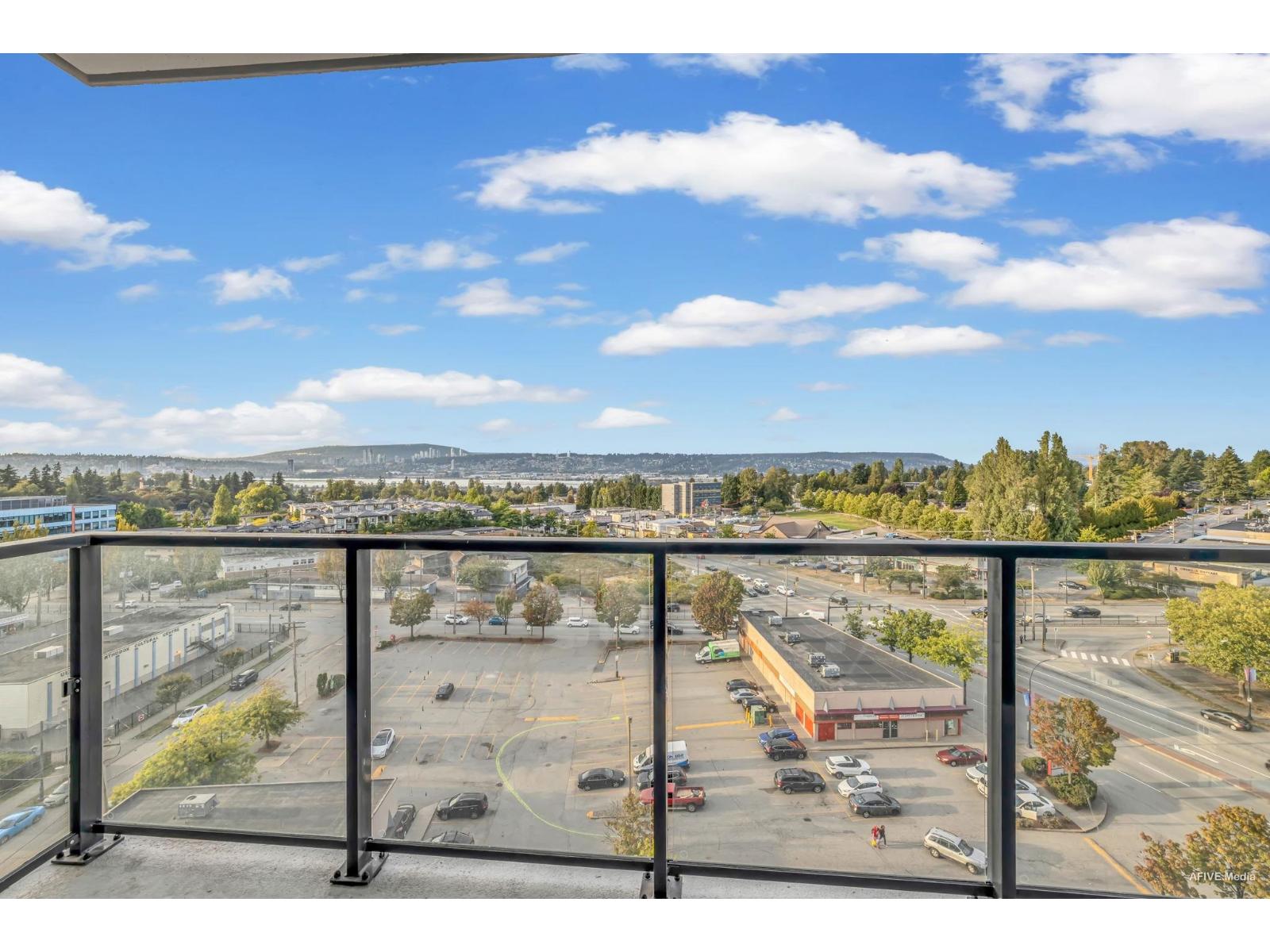 1002 10750 135A STREET, Surrey