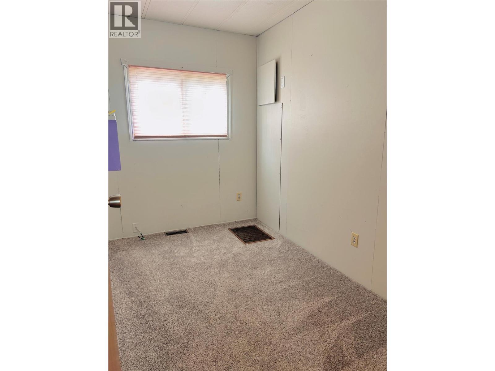  5161 69th Avenue Northeast, Salmon Arm