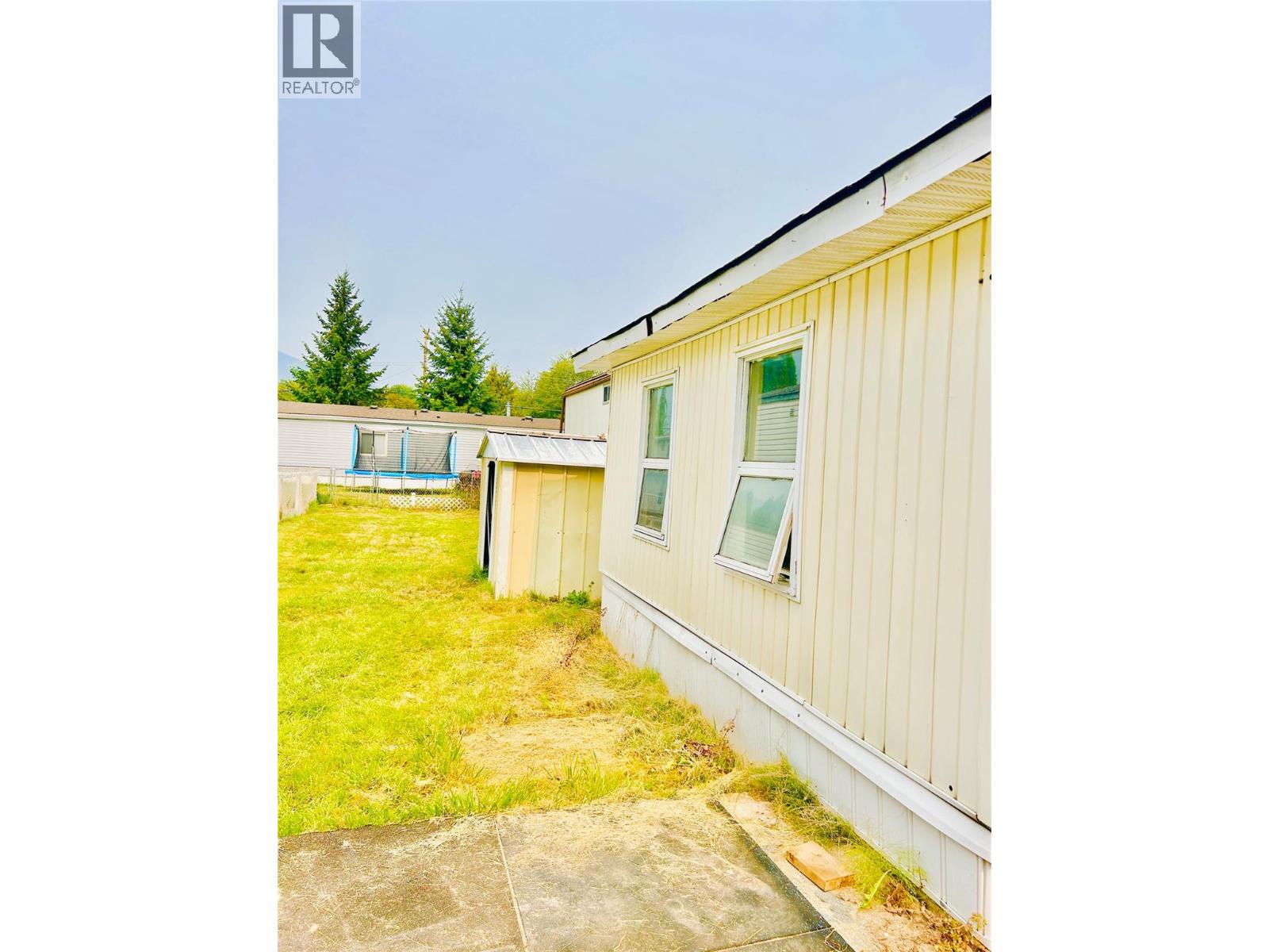  5161 69th Avenue Northeast, Salmon Arm