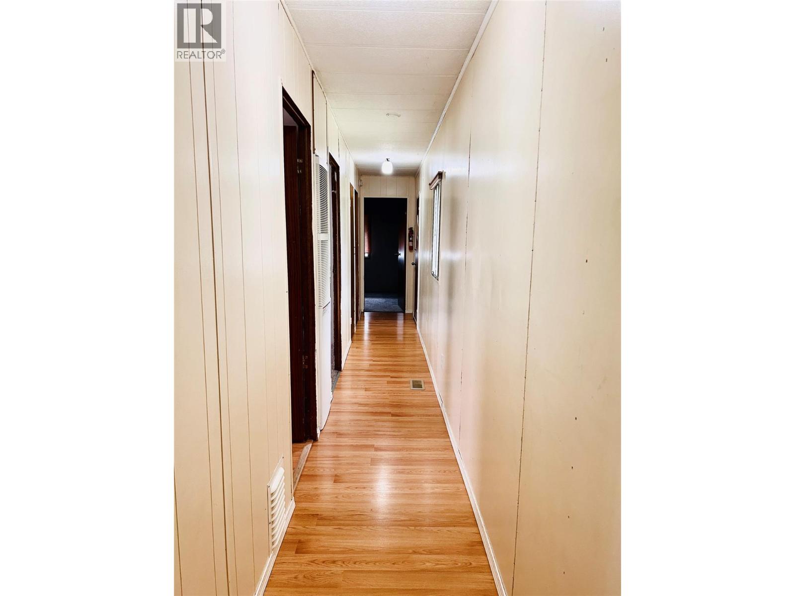  5161 69th Avenue Northeast, Salmon Arm