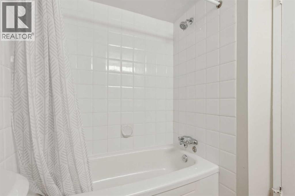 Single Family House for Sale in    Avenue SW Beltline Calgary 