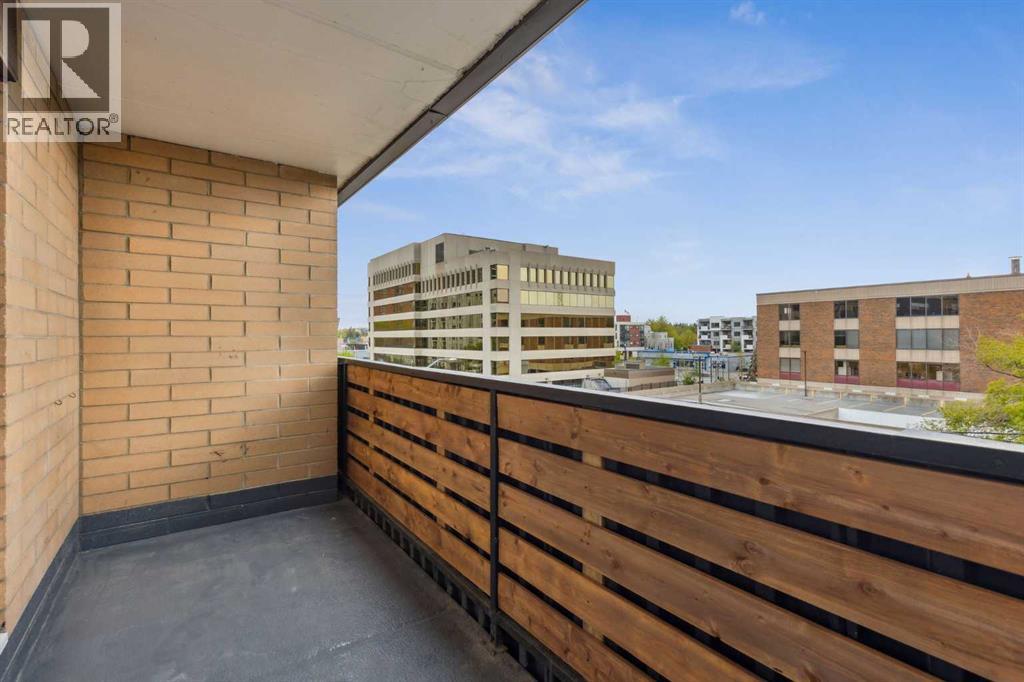 Single Family House for Sale in    Avenue SW Beltline Calgary 