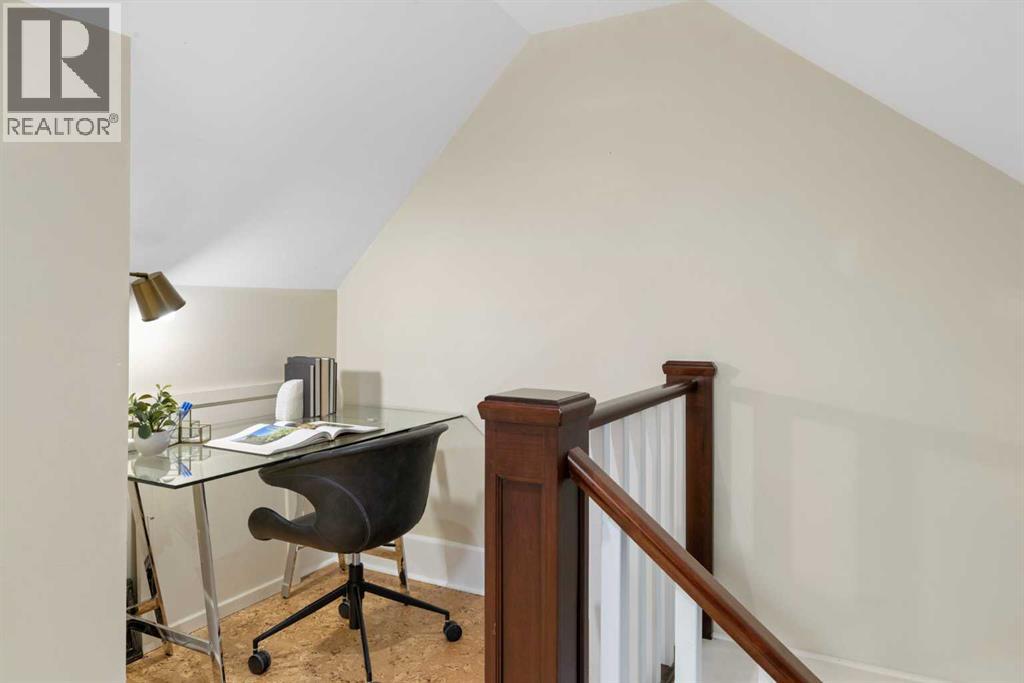 Single Family House for Sale in   Avenue NE Winston Heights/Mountview Calgary 