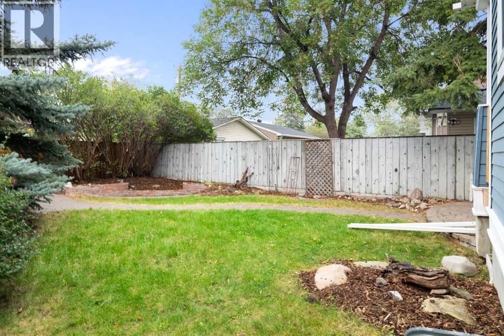 Single Family House for Sale in   Avenue NE Winston Heights/Mountview Calgary 