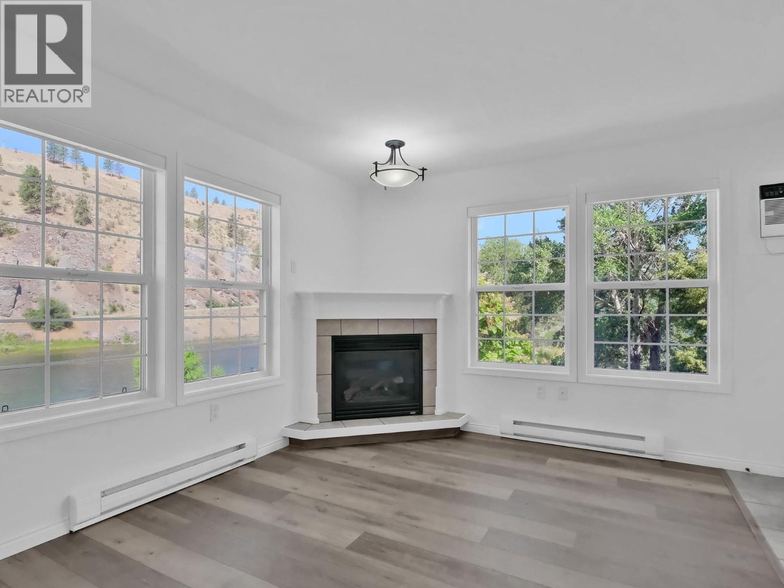 750 RAILWAY Lane Unit# 32, Okanagan Falls