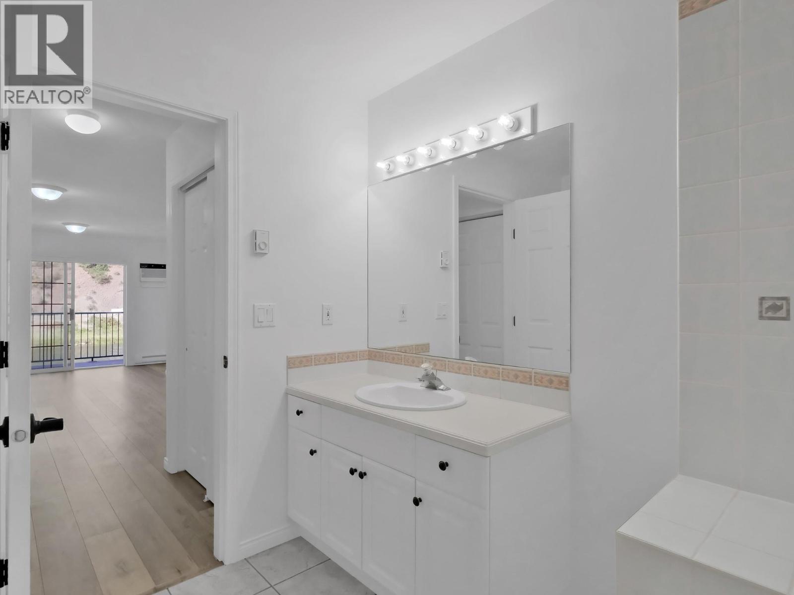 750 RAILWAY Lane Unit# 32, Okanagan Falls
