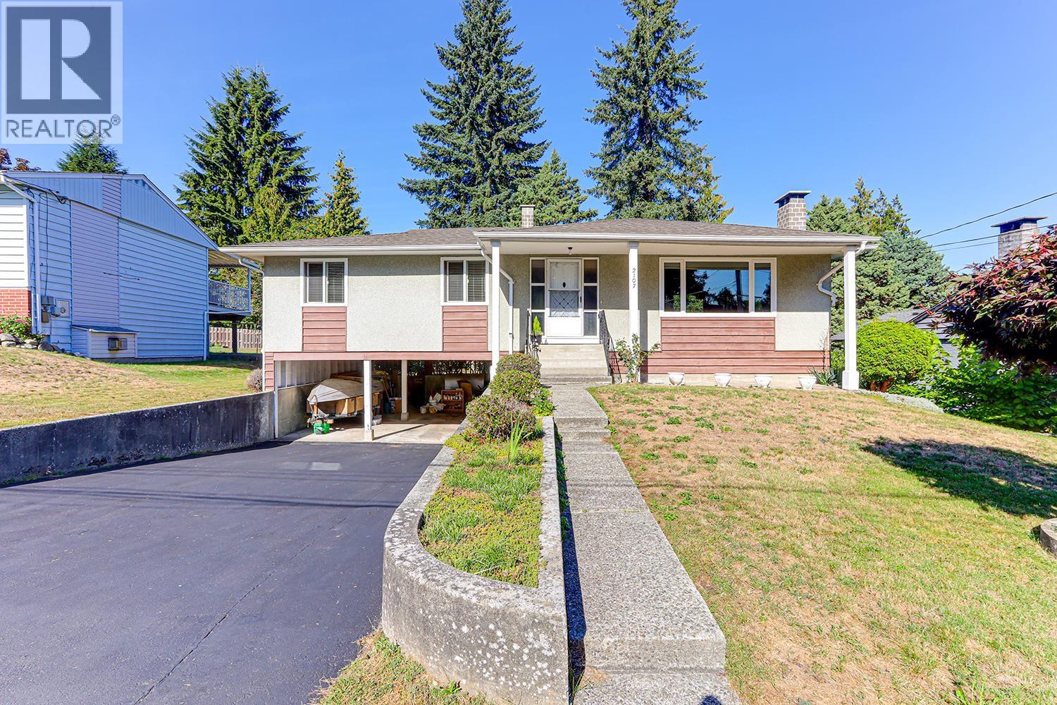 2107 CARMEN PLACE, Port Coquitlam