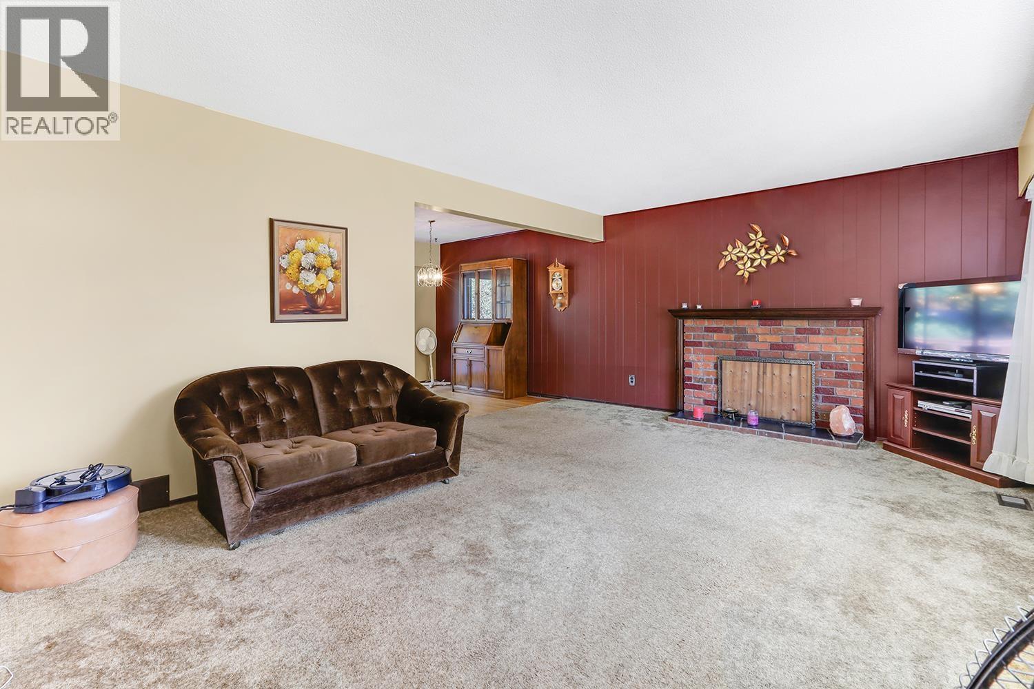 2107 CARMEN PLACE, Port Coquitlam