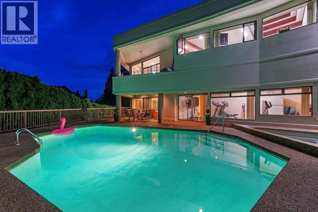 2490 WESTHILL COURT, West Vancouver