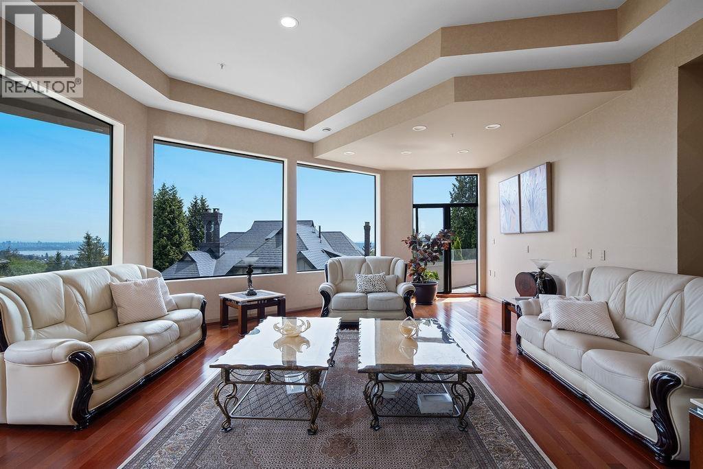 2490 WESTHILL COURT, West Vancouver