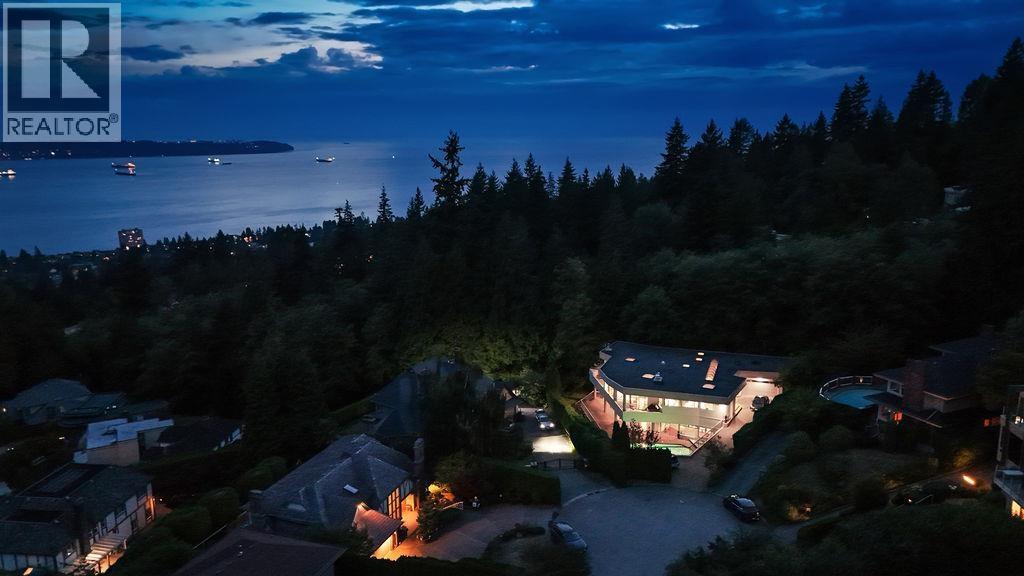 2490 WESTHILL COURT, West Vancouver