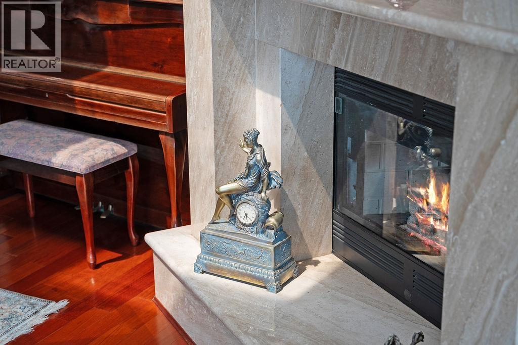 2490 WESTHILL COURT, West Vancouver