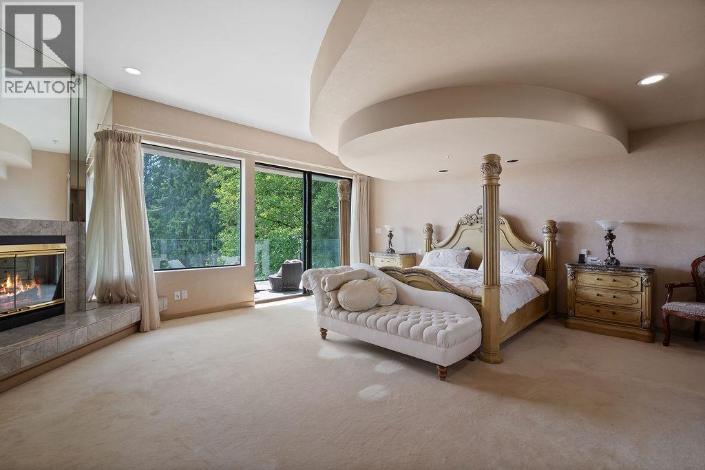 2490 WESTHILL COURT, West Vancouver