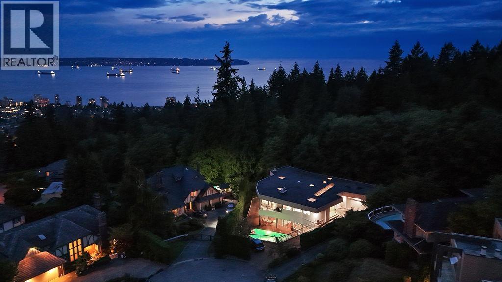 2490 WESTHILL COURT, West Vancouver