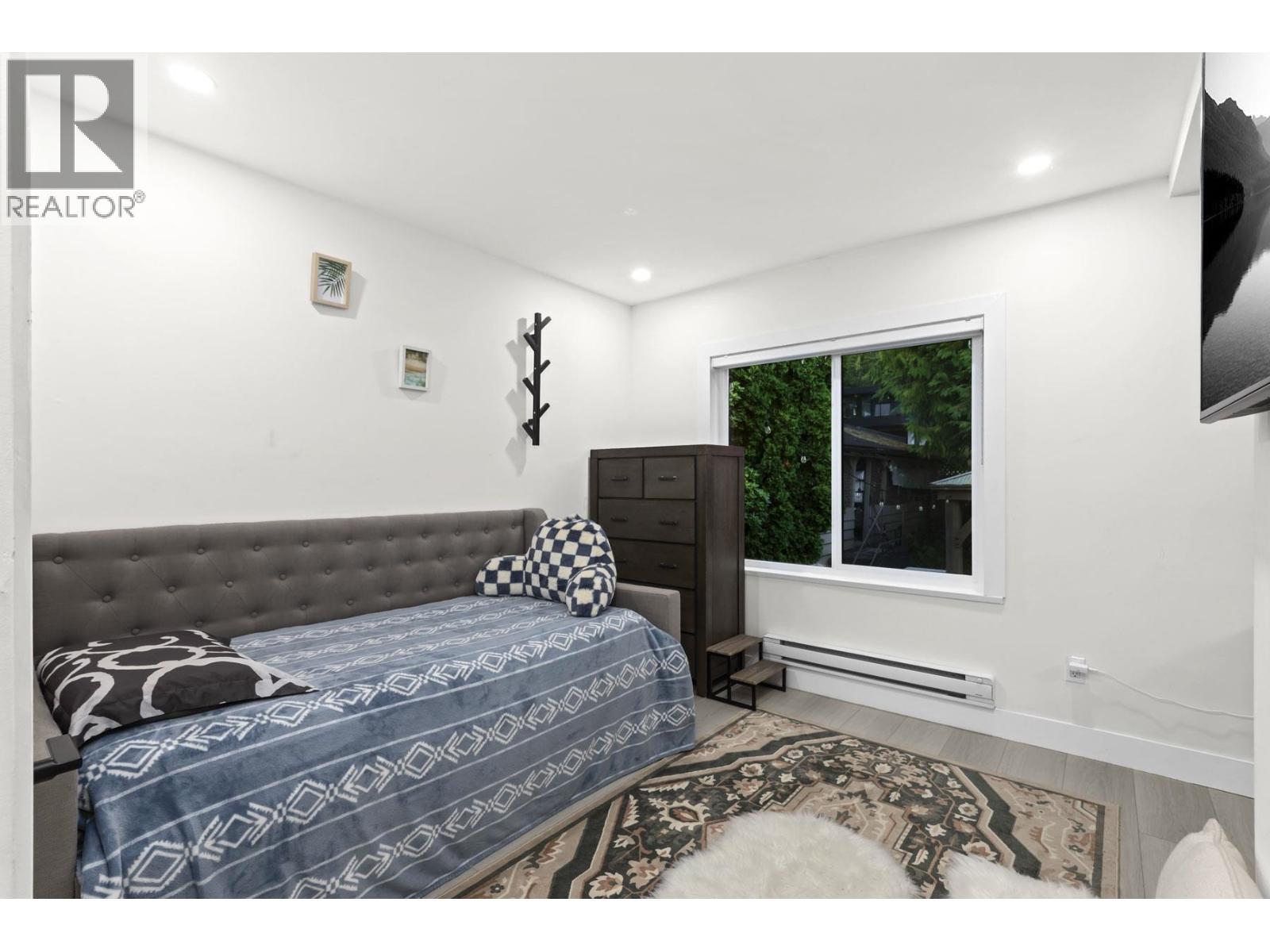 1921 FULTON AVENUE, West Vancouver