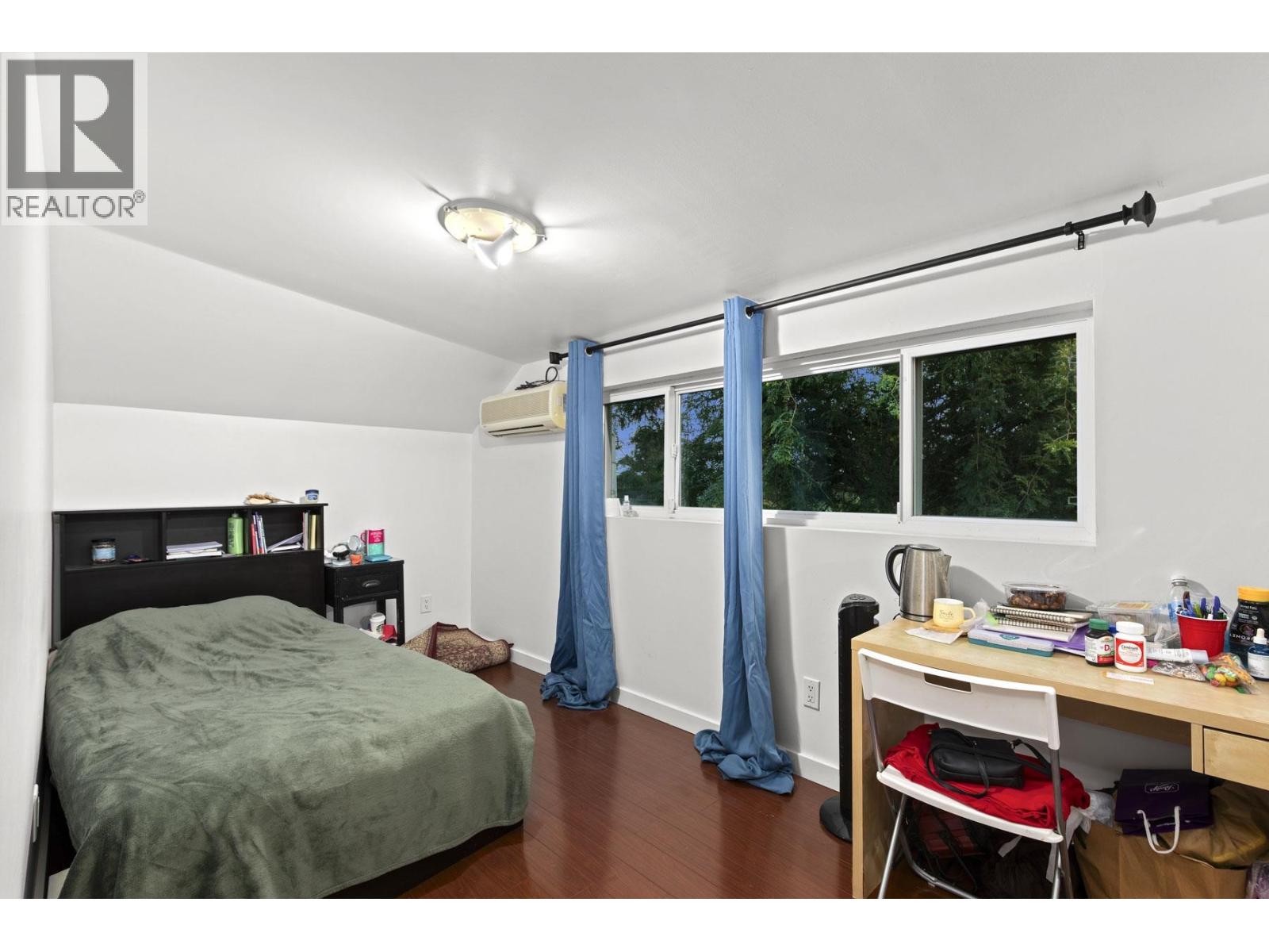 1921 FULTON AVENUE, West Vancouver