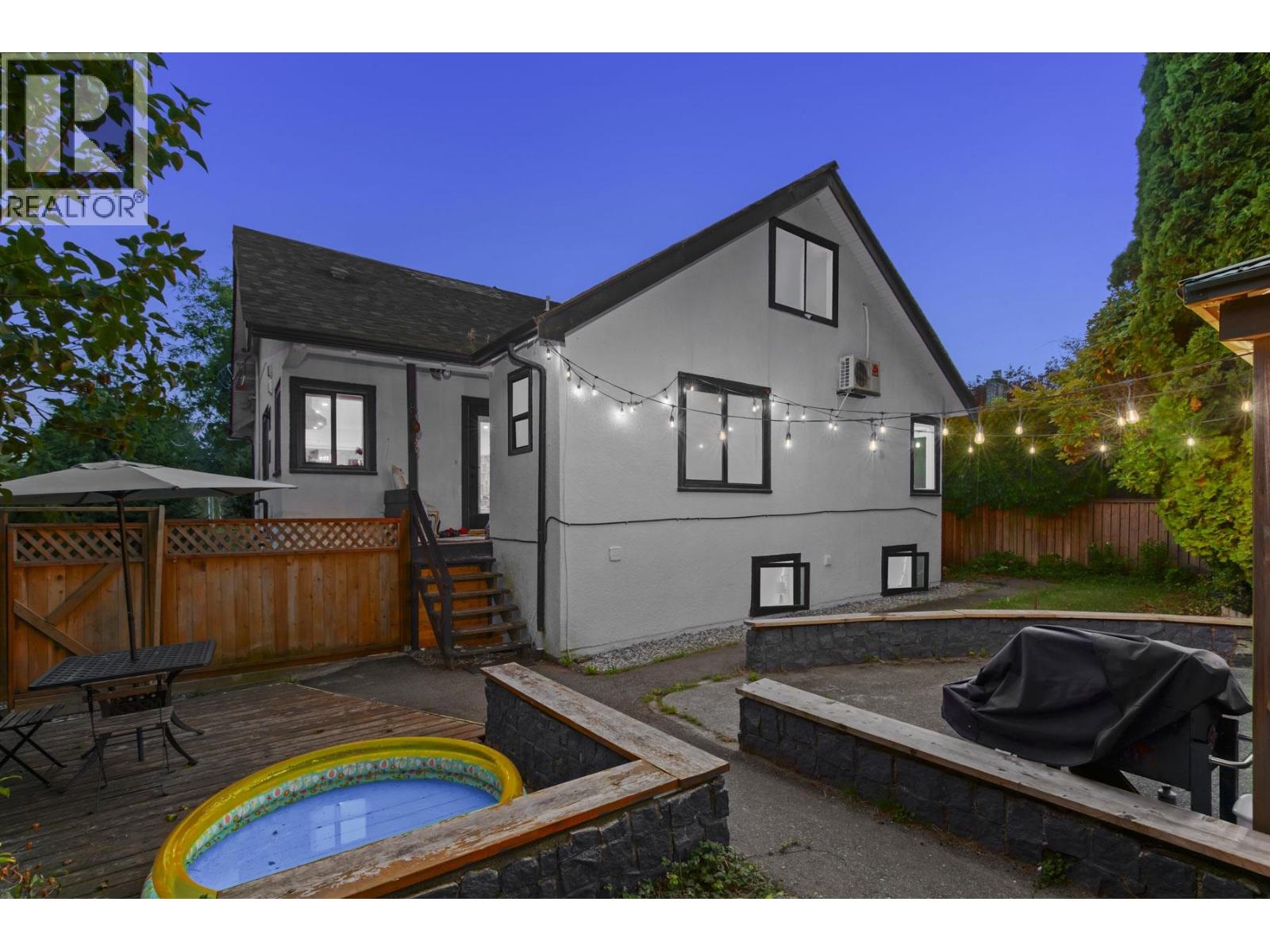 1921 FULTON AVENUE, West Vancouver