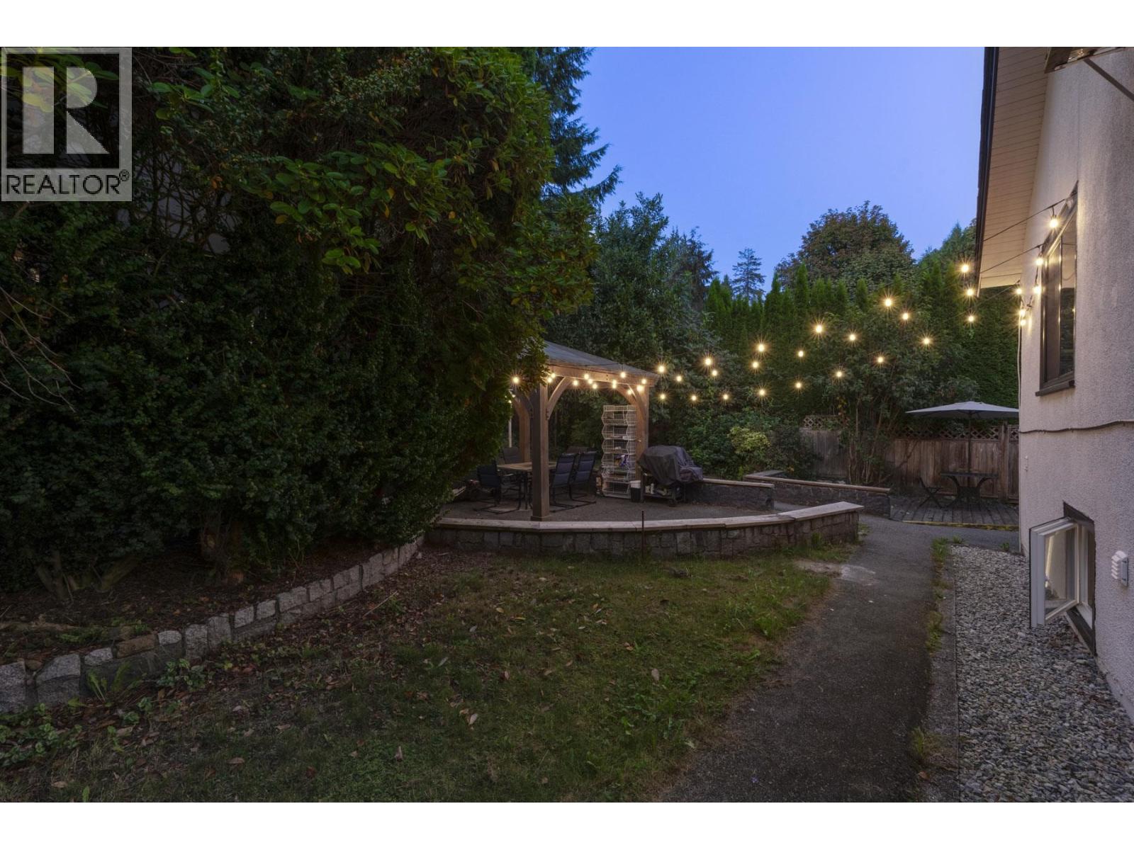 1921 FULTON AVENUE, West Vancouver