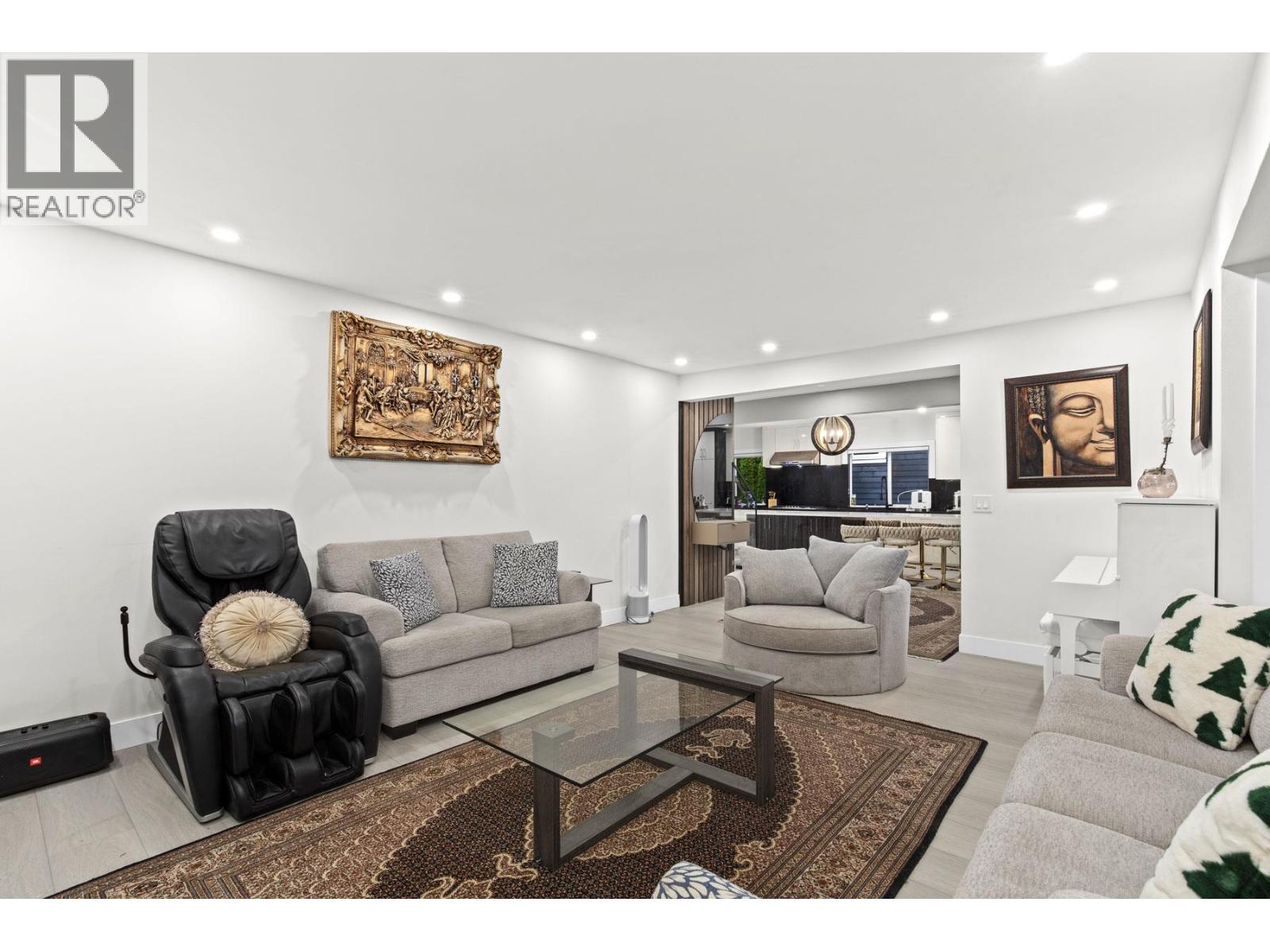 1921 FULTON AVENUE, West Vancouver