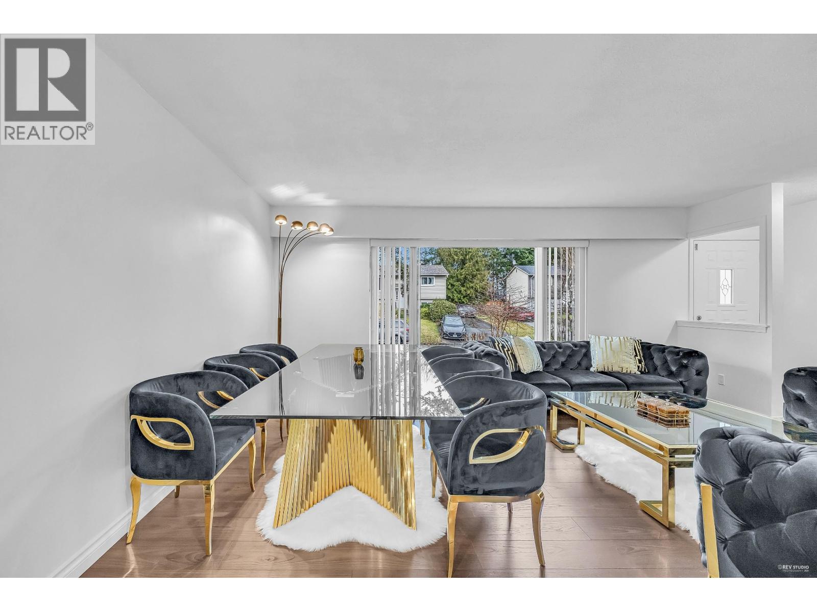 House in Maple Ridge - Image 12