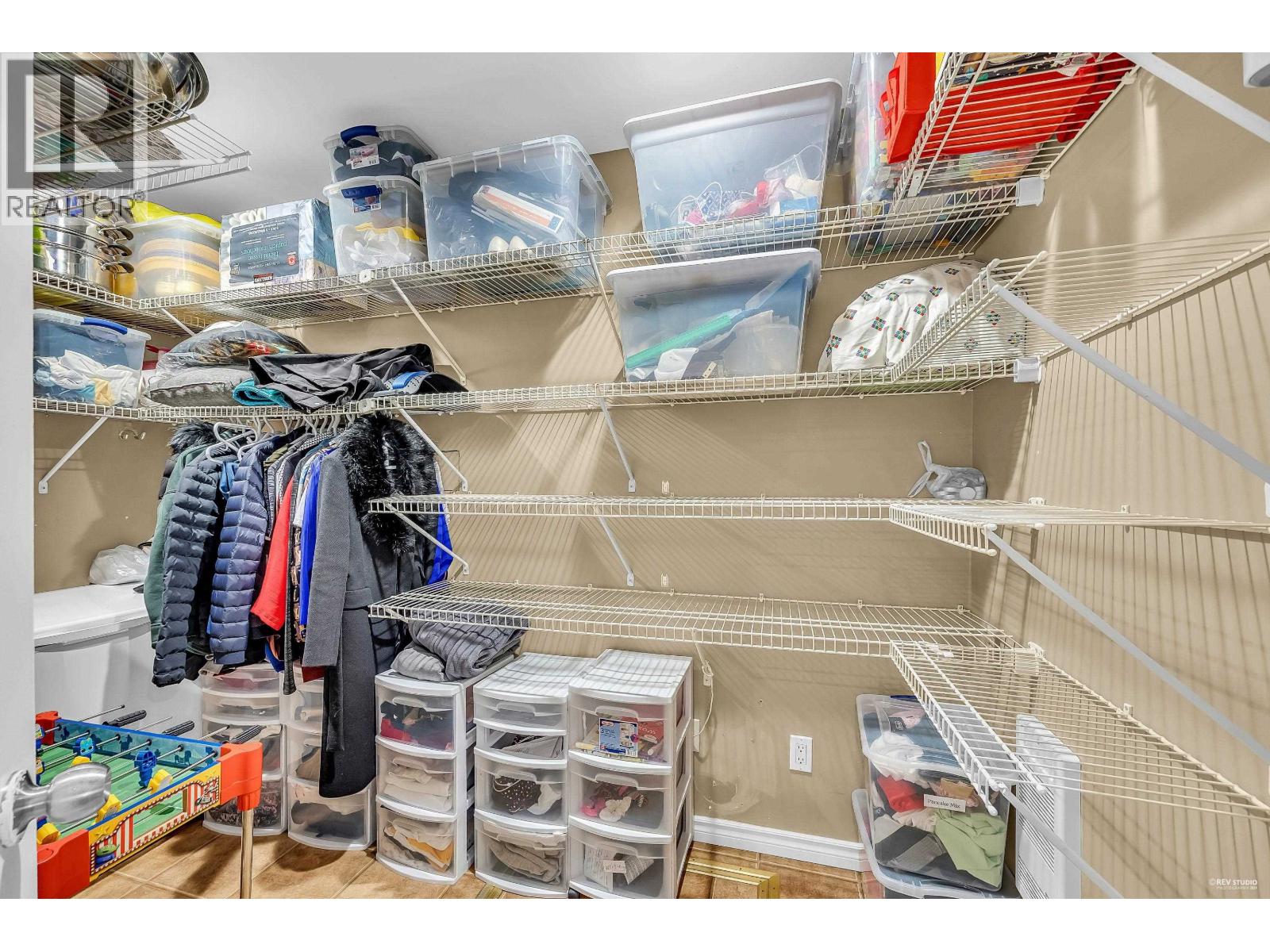 House in Maple Ridge - Image 28