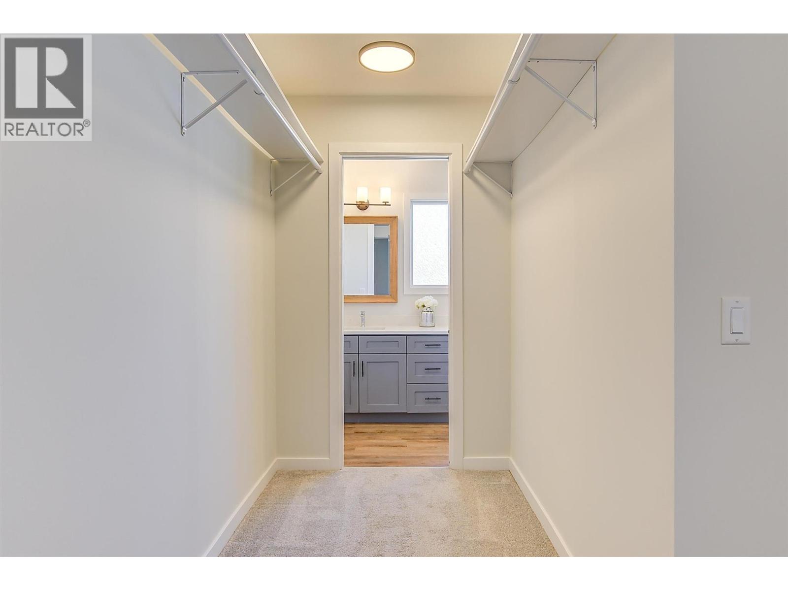  694 Tozer Avenue, Kelowna