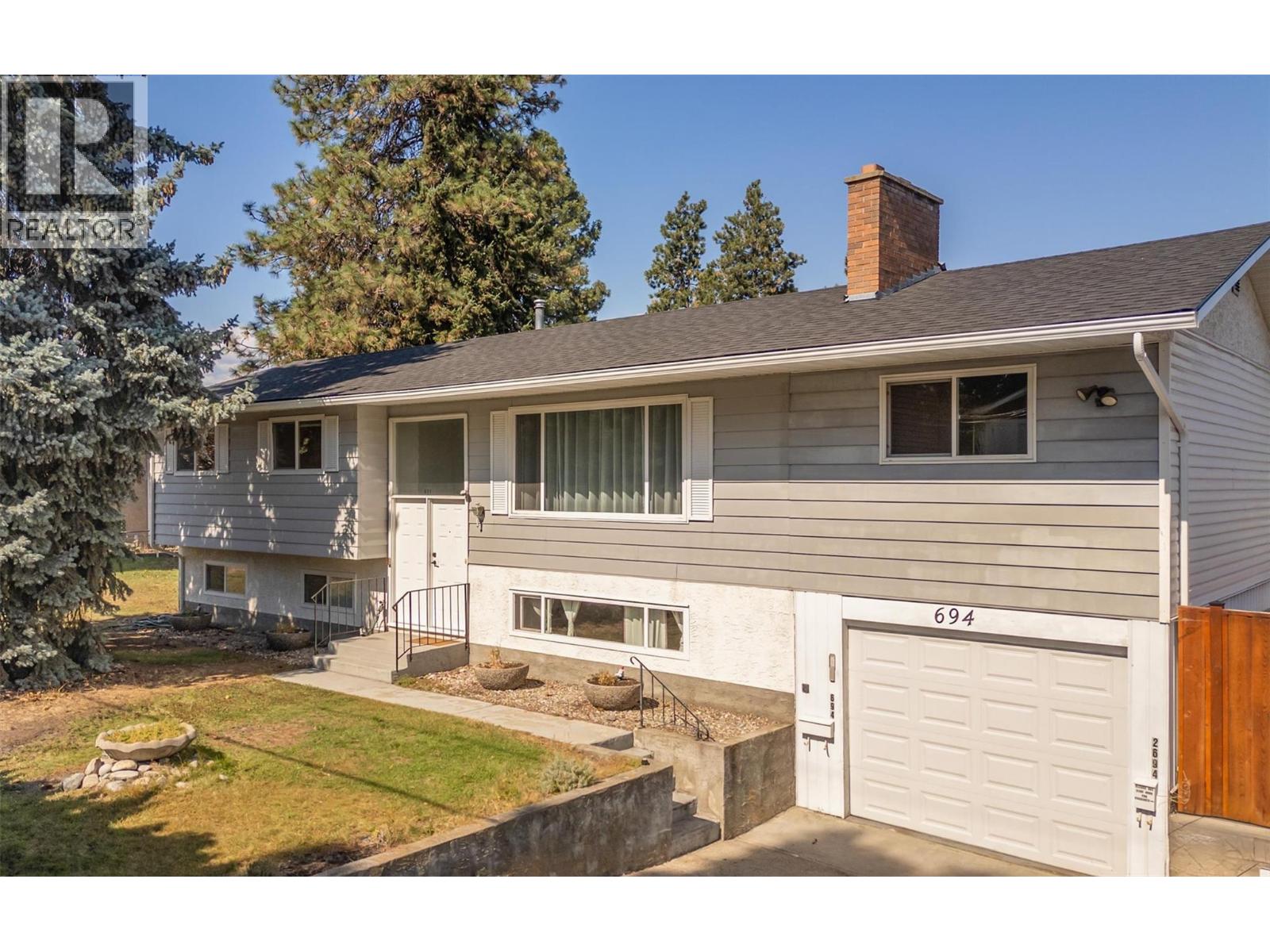  694 Tozer Avenue, Kelowna