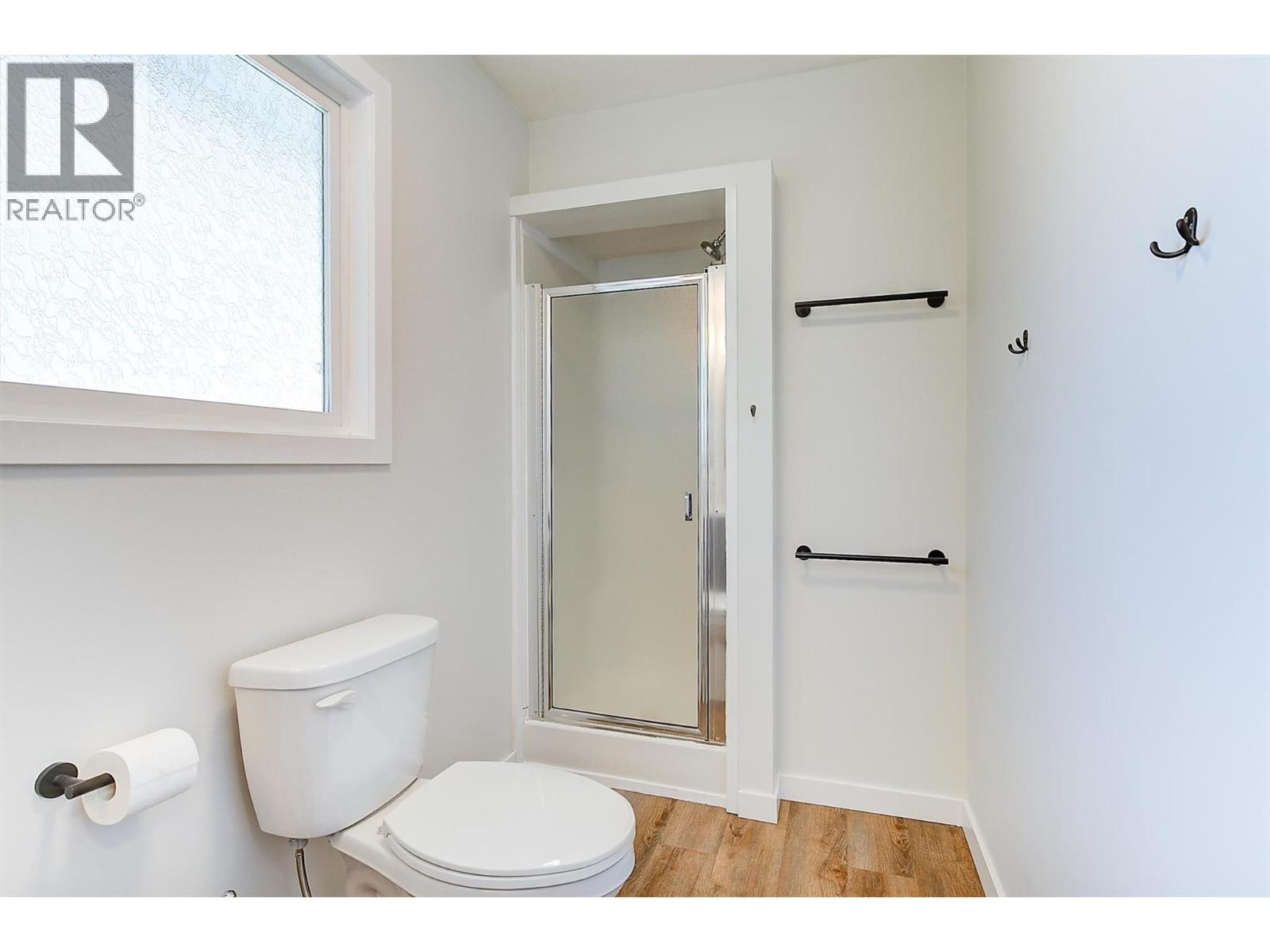  694 Tozer Avenue, Kelowna