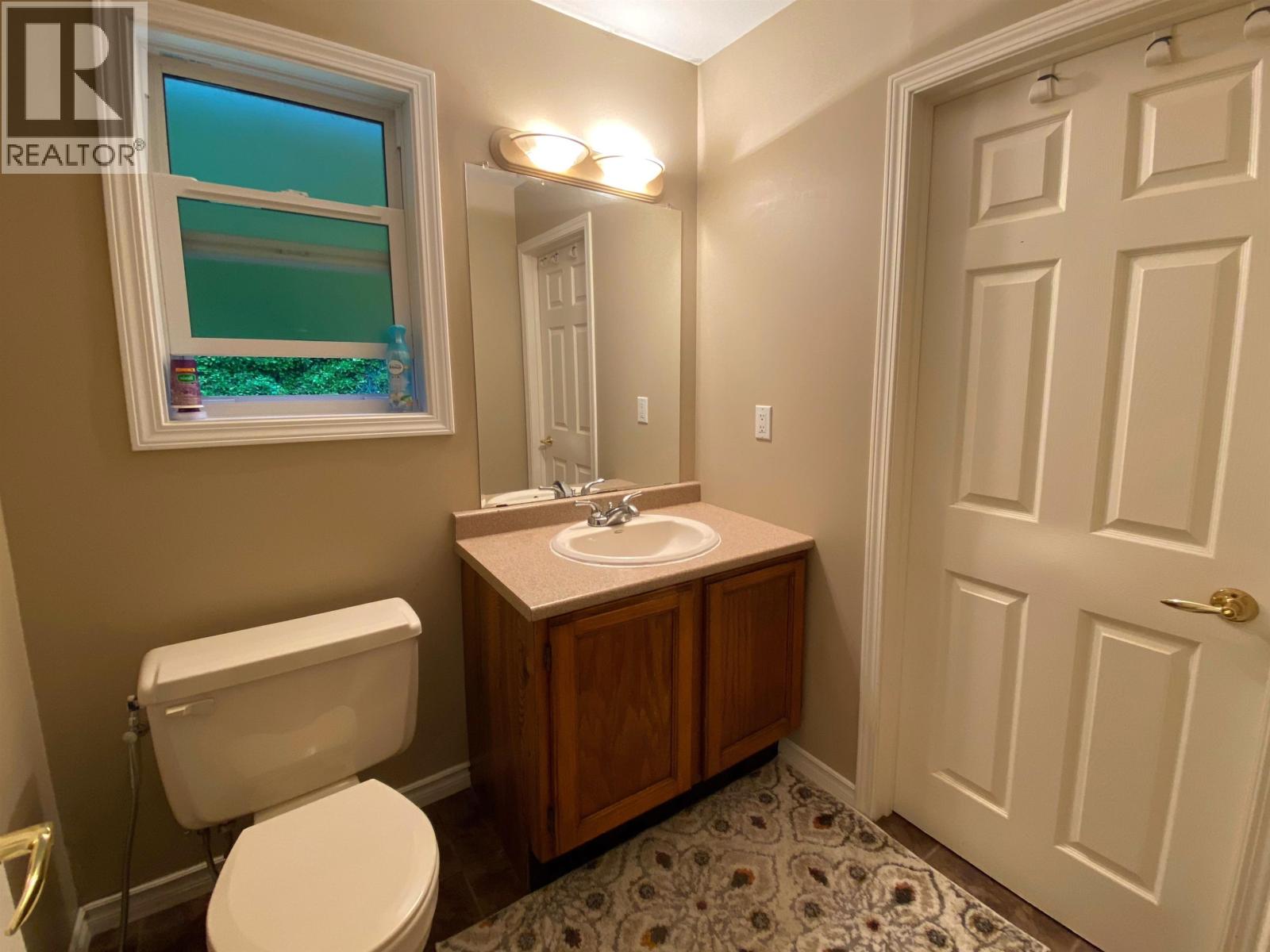 1824 KOOTENAY AVENUE