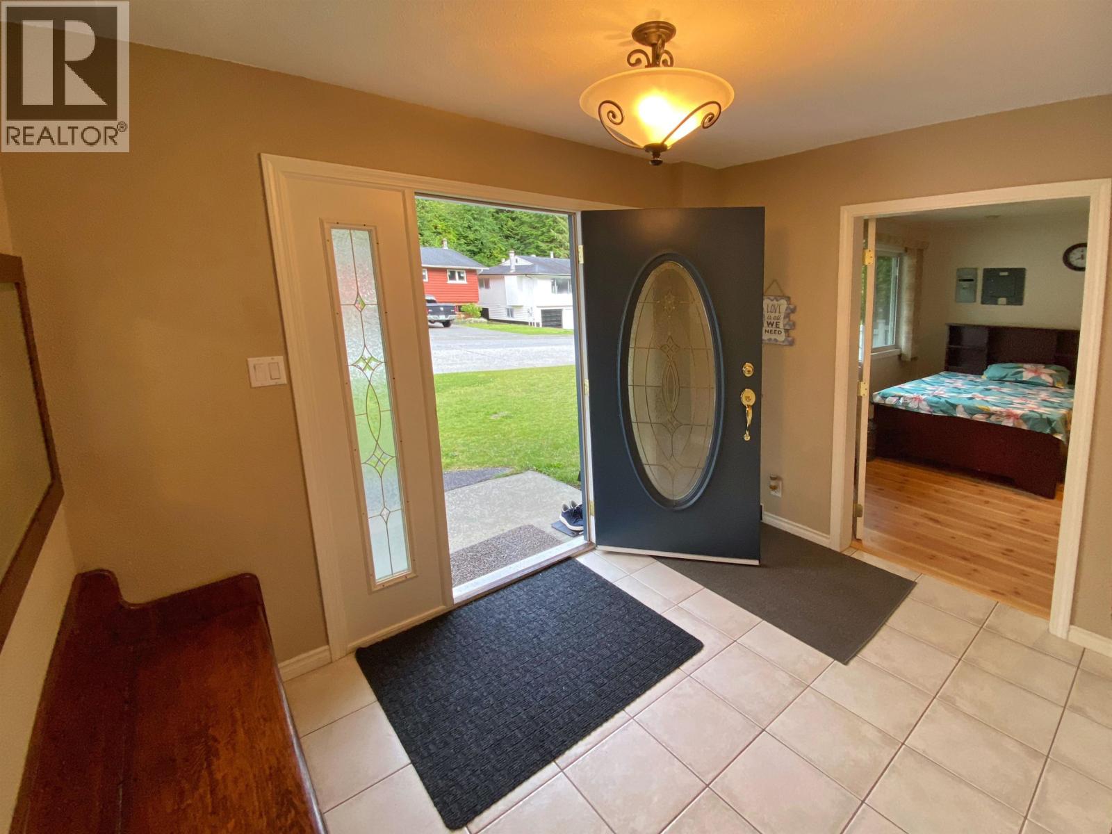 1824 KOOTENAY AVENUE