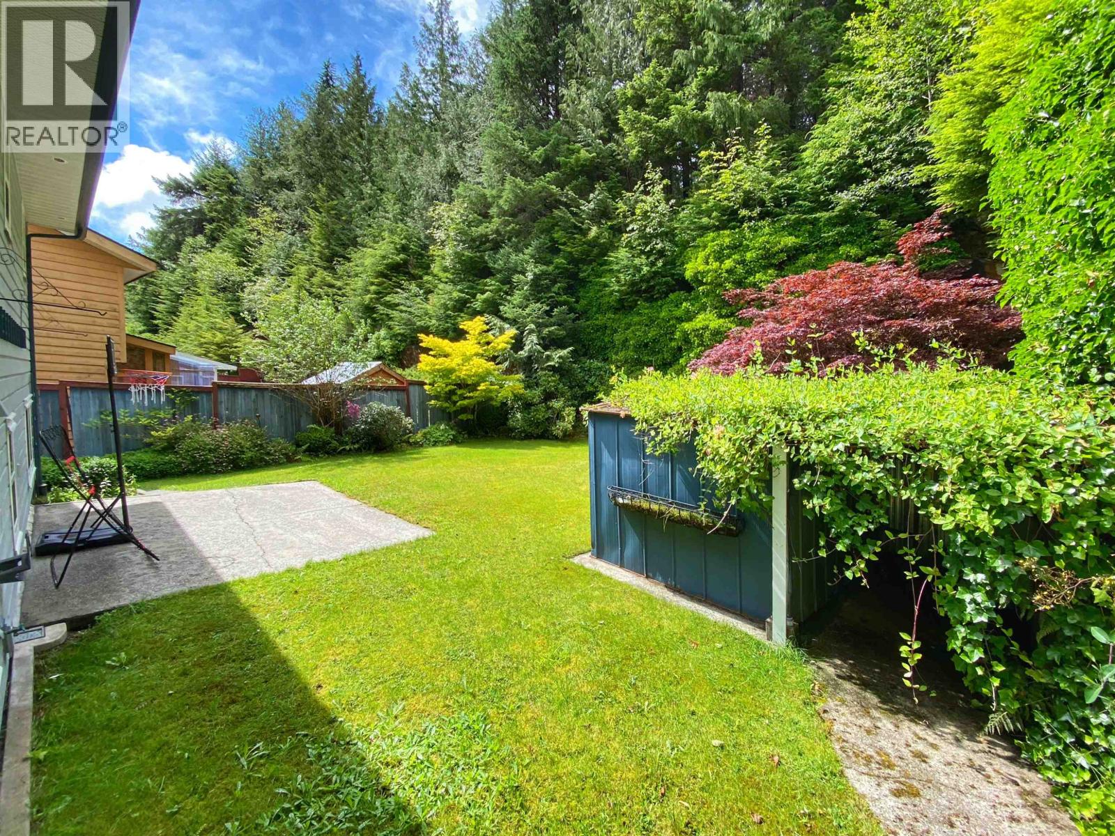 1824 KOOTENAY AVENUE