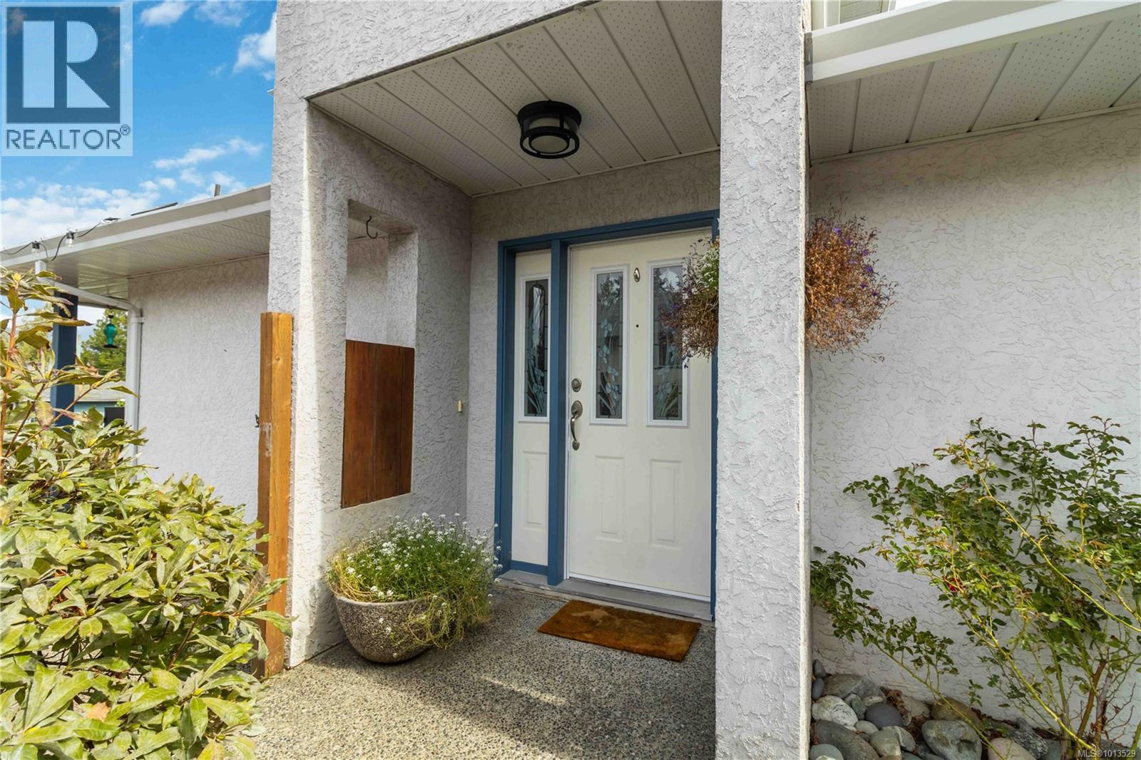  6598 Felderhof Road, Sooke