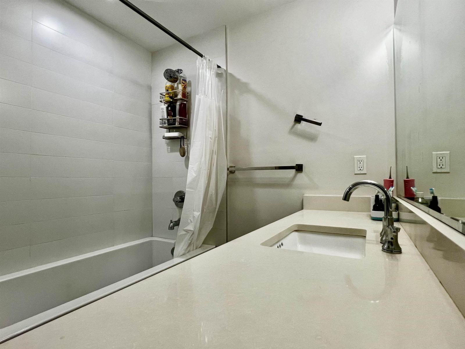 #113-11501 84 Avenue, Delta