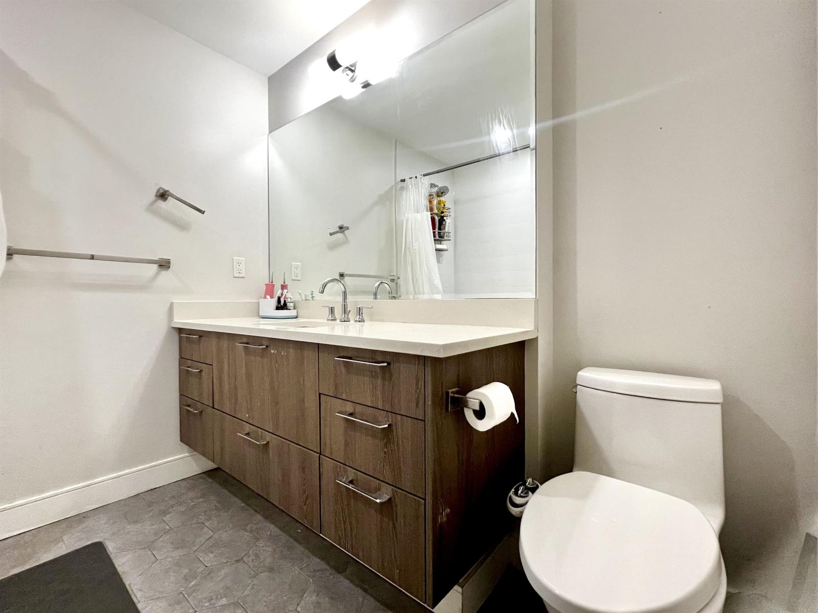 #113-11501 84 Avenue, Delta