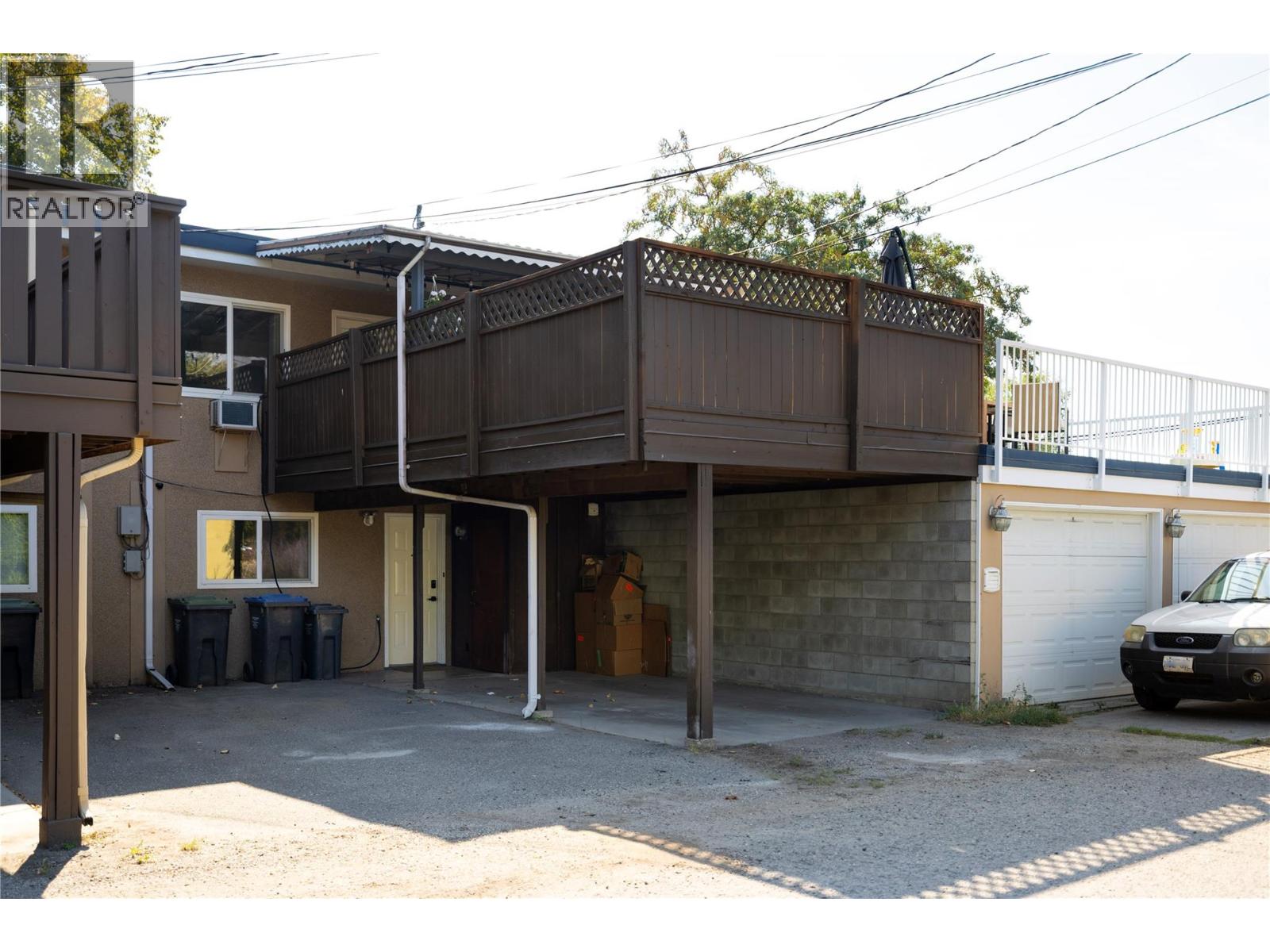  1420 Bernard Avenue, Kelowna
