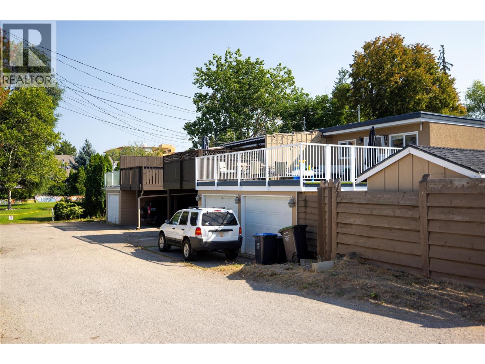  1420 Bernard Avenue, Kelowna