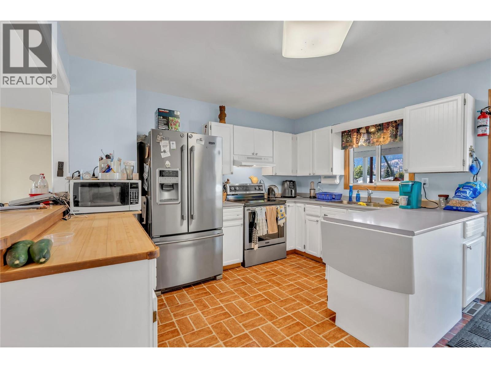 405 Grant Ave, Princeton