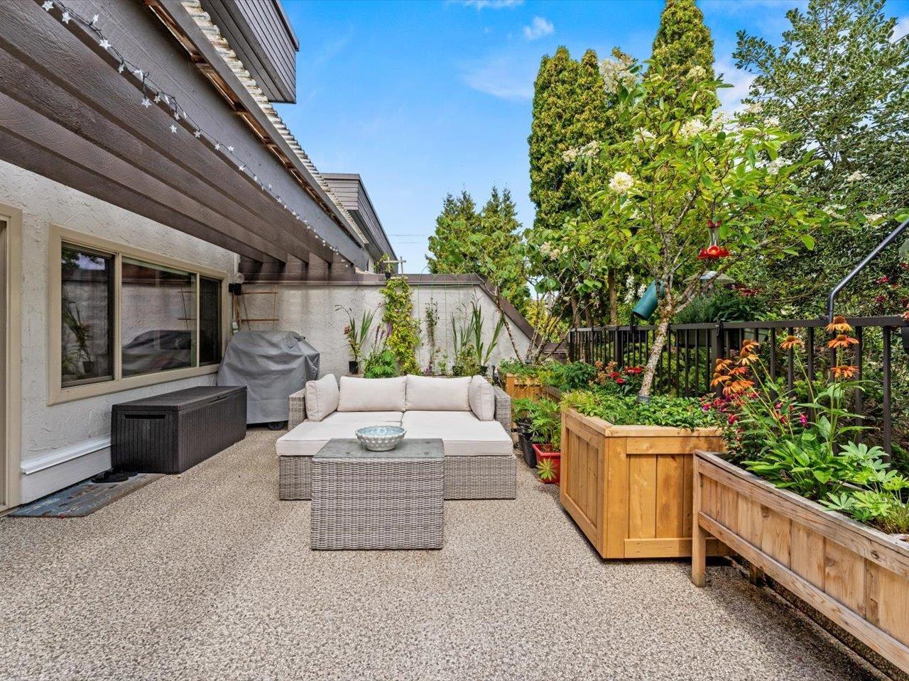 1483 MERKLIN STREET, White Rock