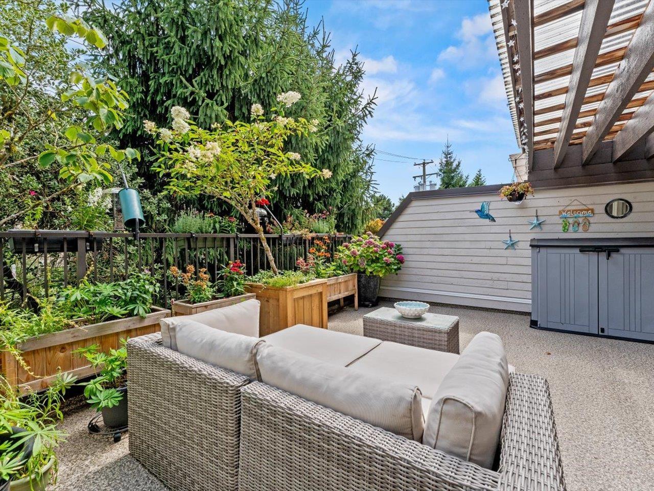 1483 MERKLIN STREET, White Rock