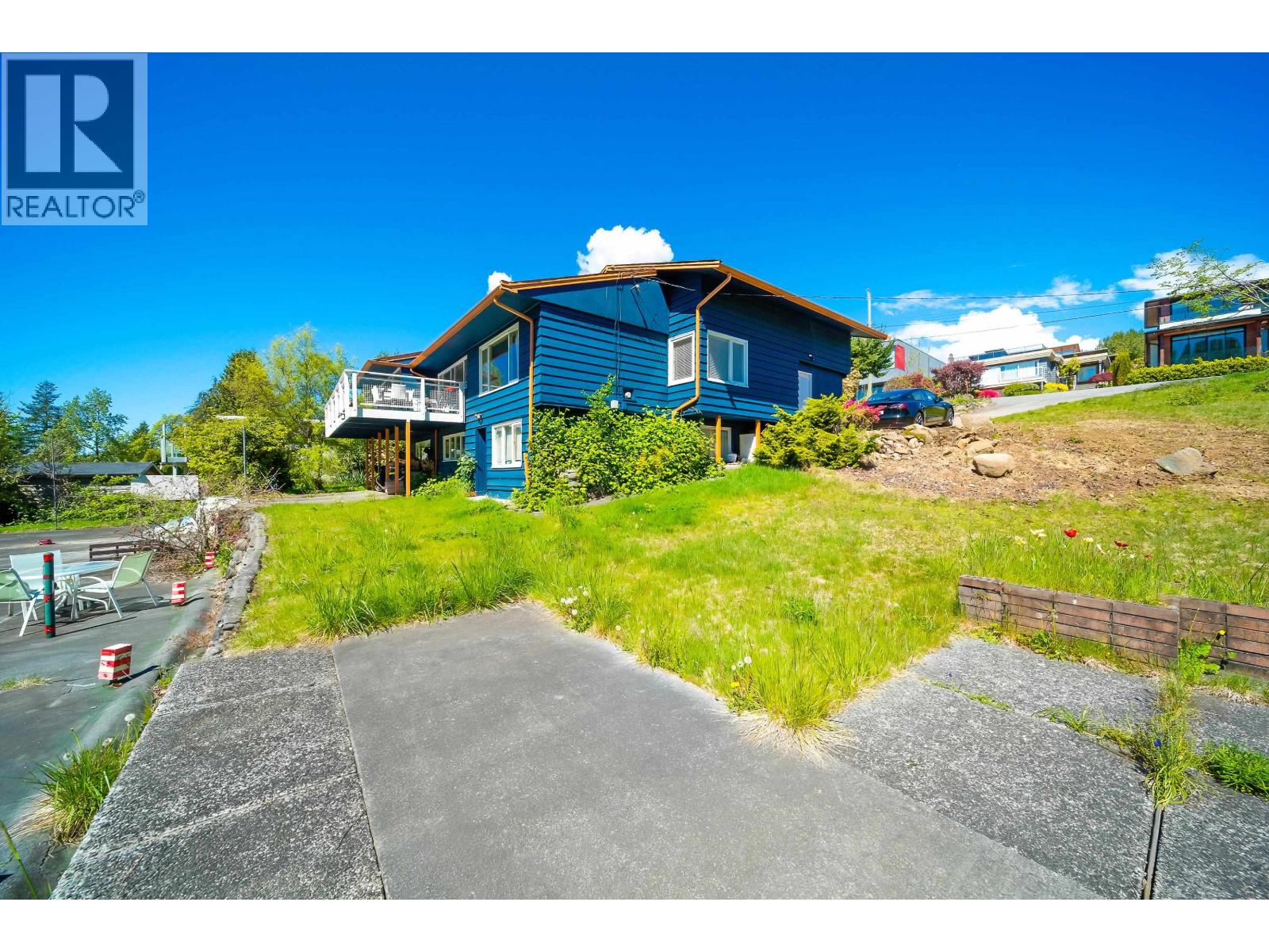 House in West Vancouver - Image 29