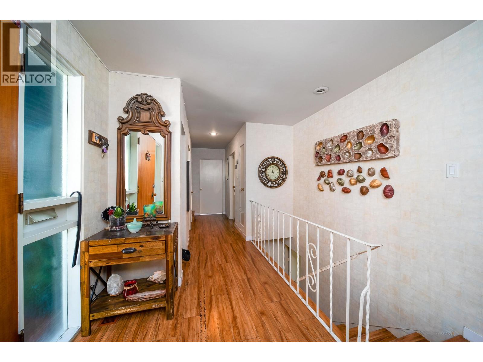 House in West Vancouver - Image 26