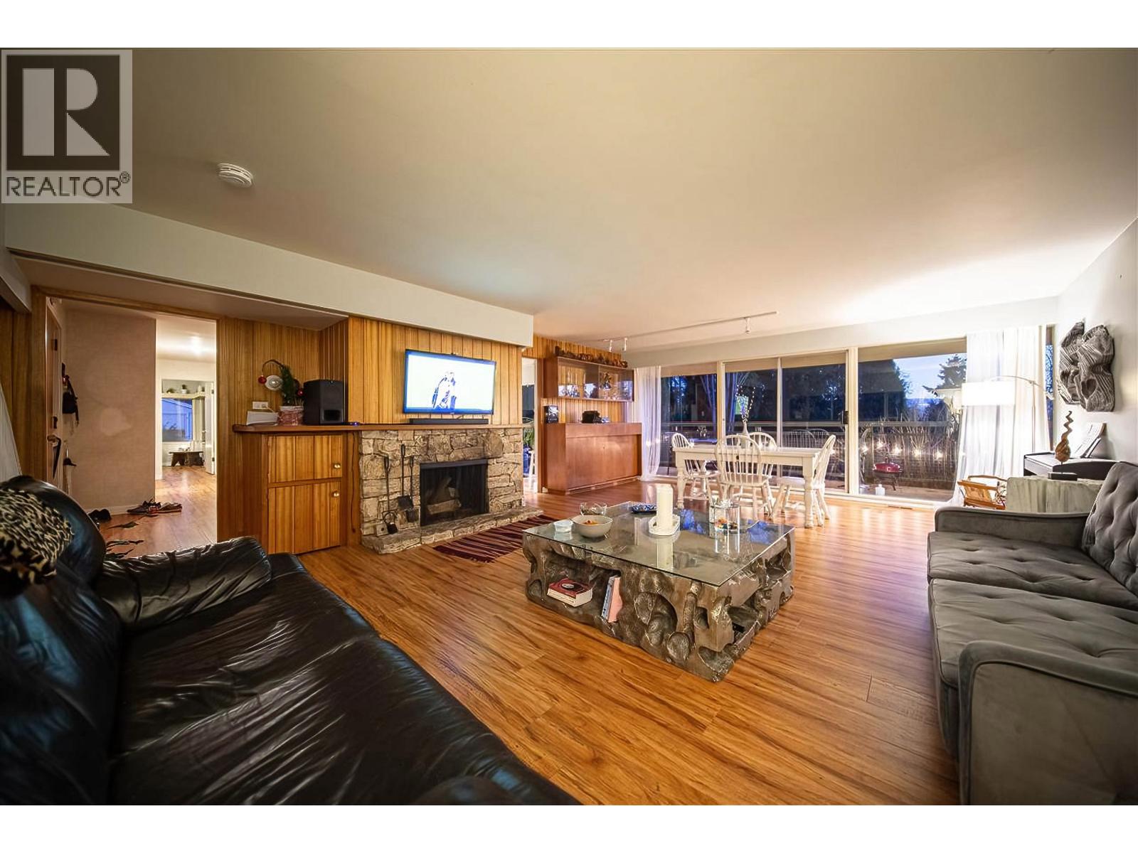 House in West Vancouver - Image 6
