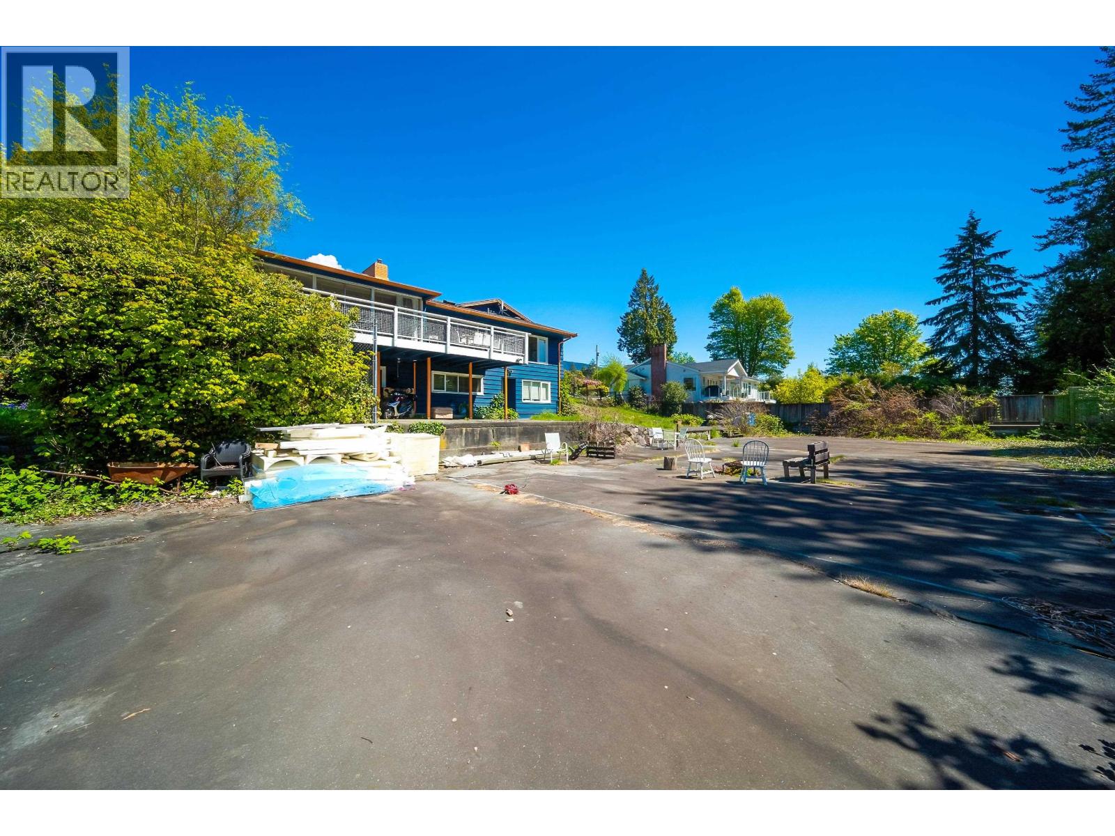 House in West Vancouver - Image 17