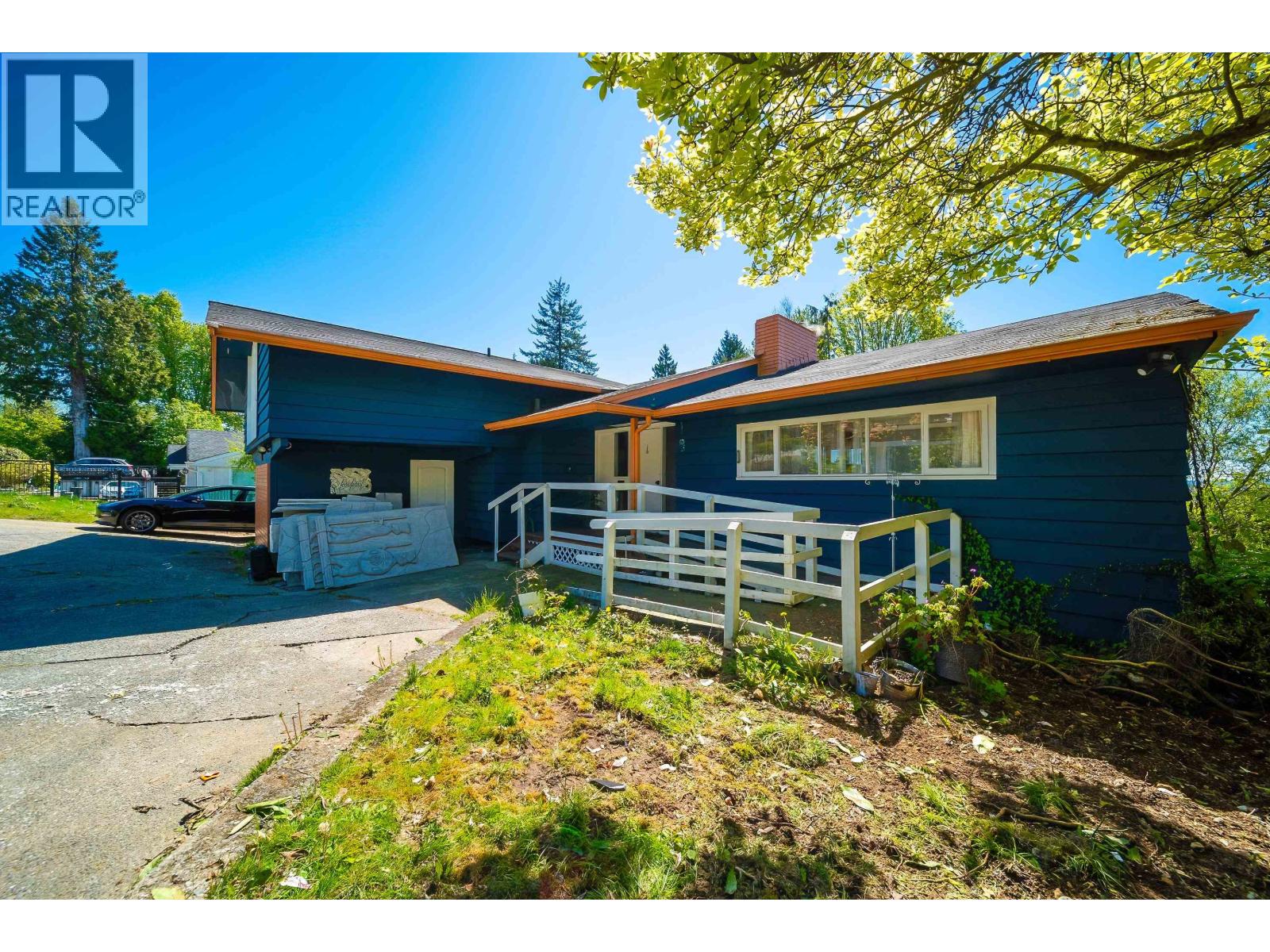 House in West Vancouver - Image 23