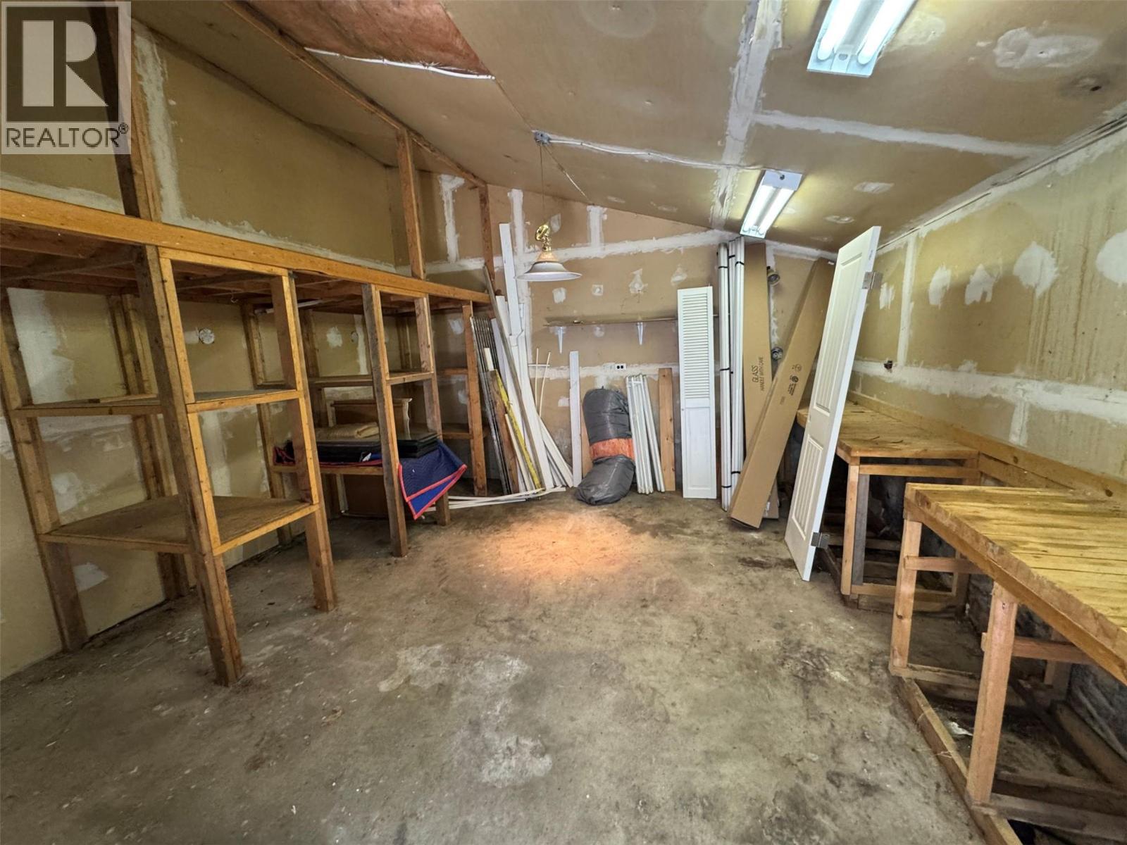 568 N KIMBERLY AVENUE - 16